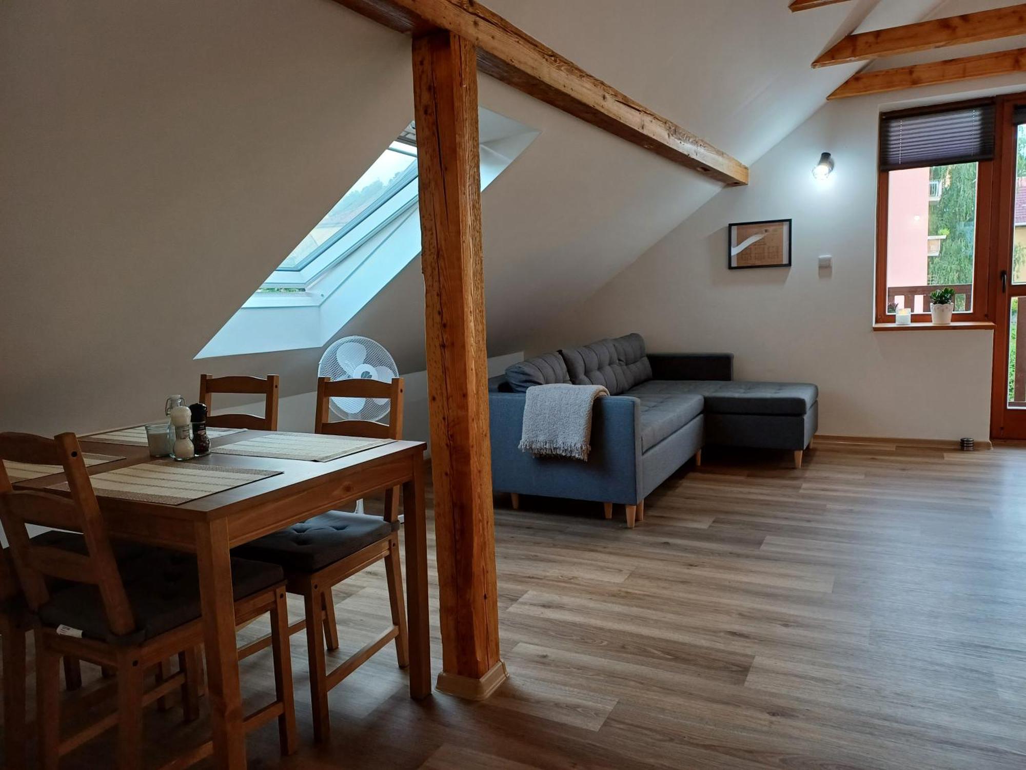 Loft Apartment Karlsbad Eksteriør billede