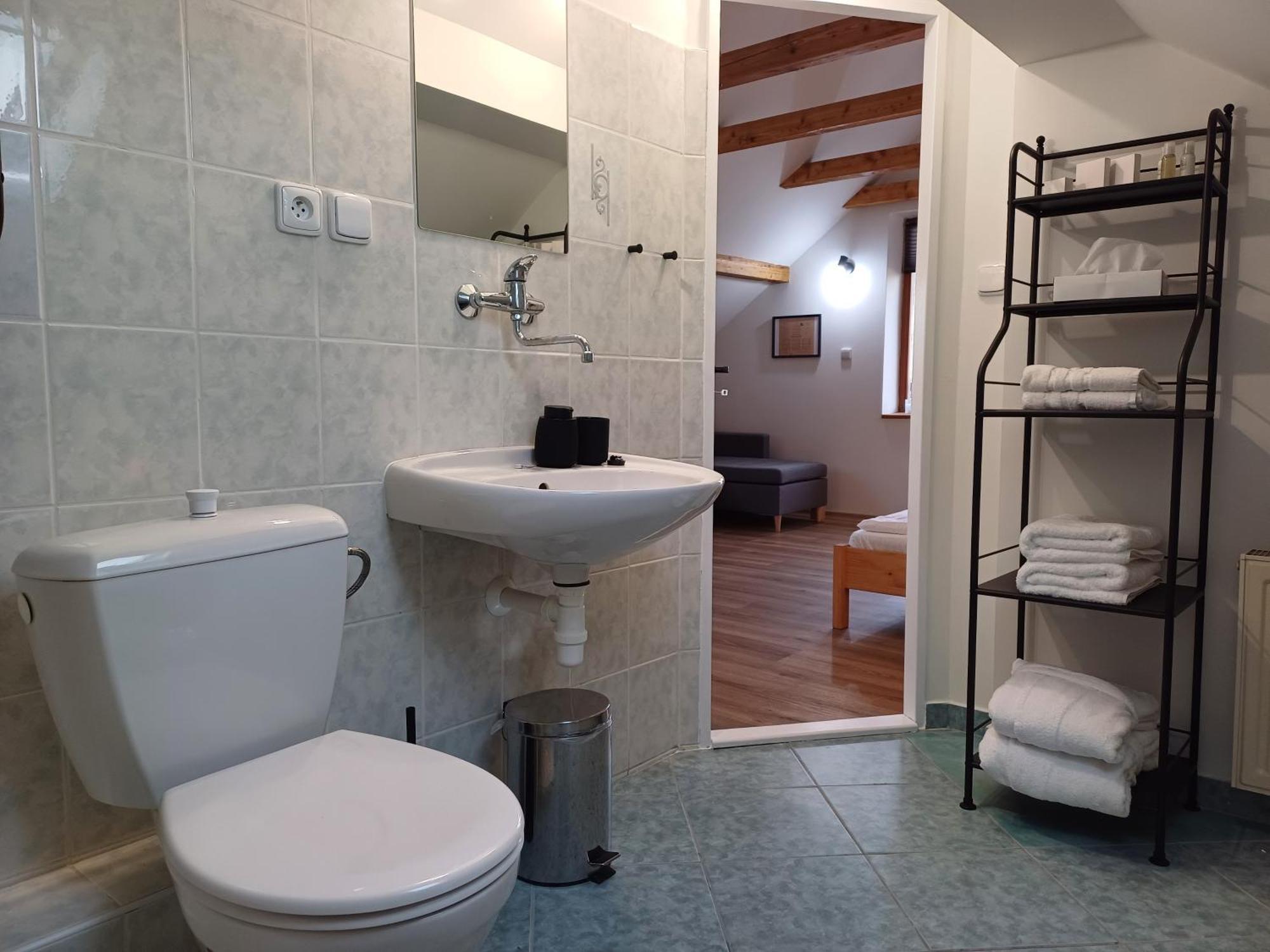Loft Apartment Karlsbad Eksteriør billede